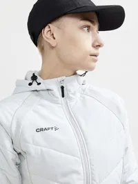 1911001-914000_ADV  Explore Hybrid Jacket W_Closeup3.jpg